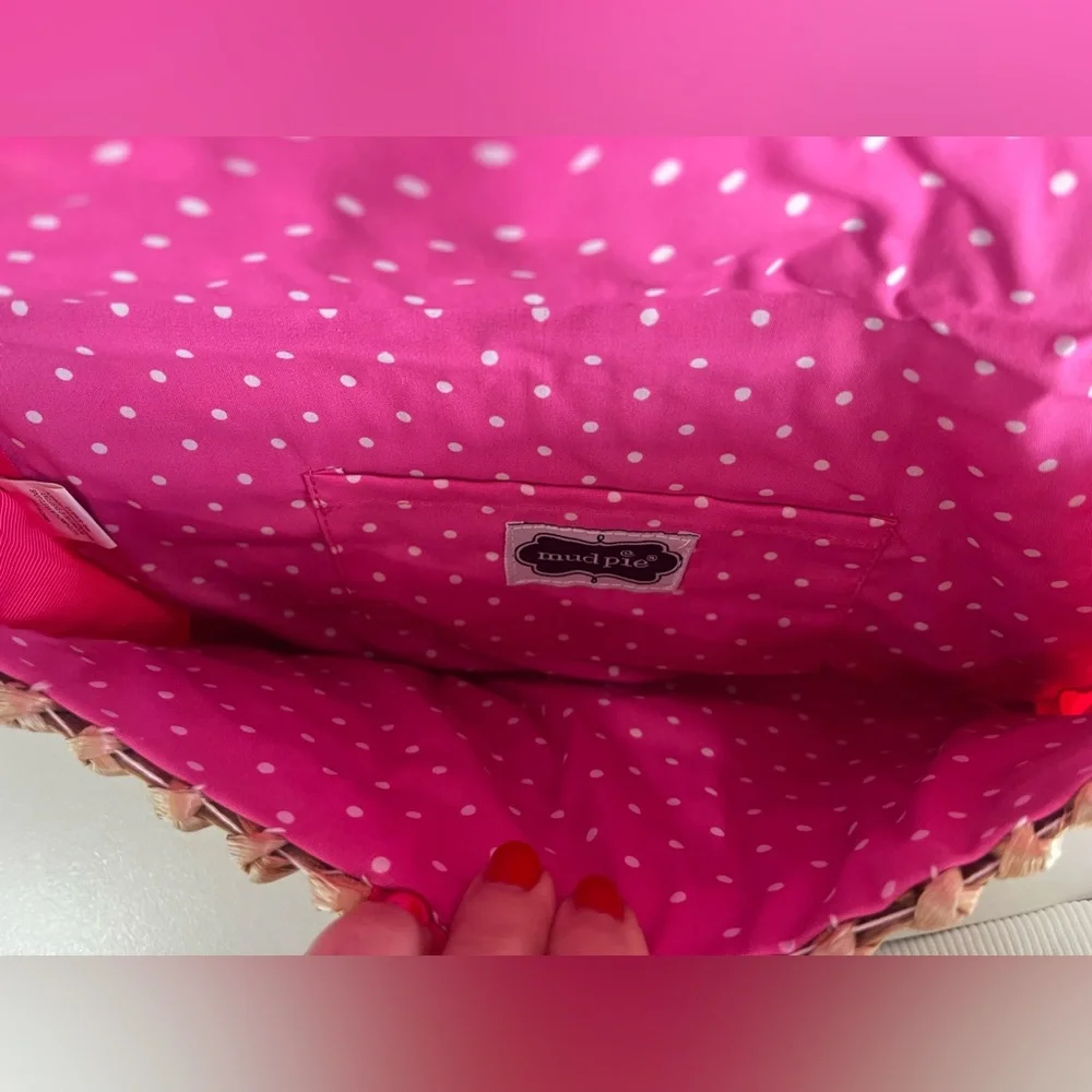 Mudpie Woven Beige and Hot Pink Clutch with Gold Shell Accent - Picture 5 of 6